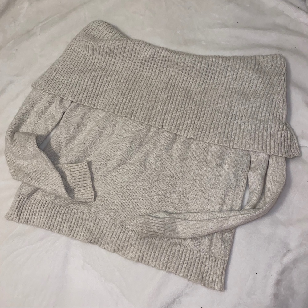 Aerie off shoulder sweater size medium